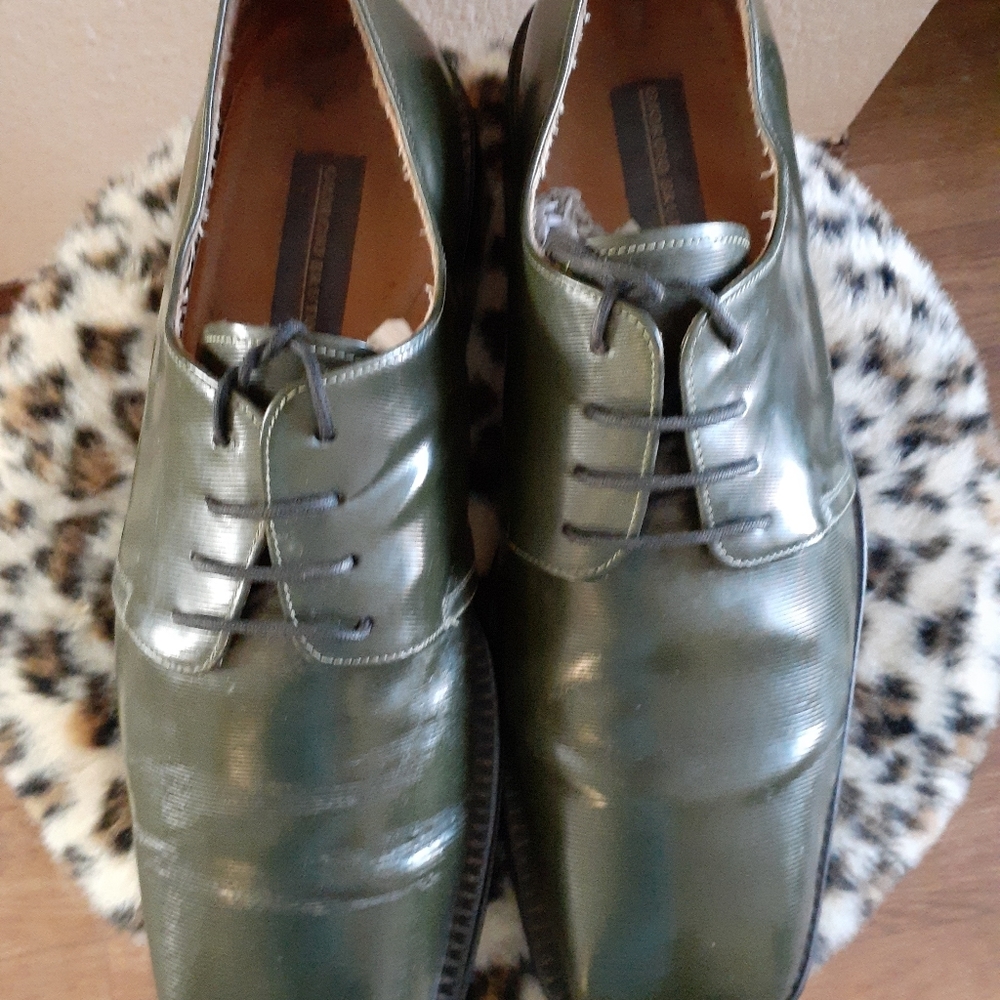Men's shoes